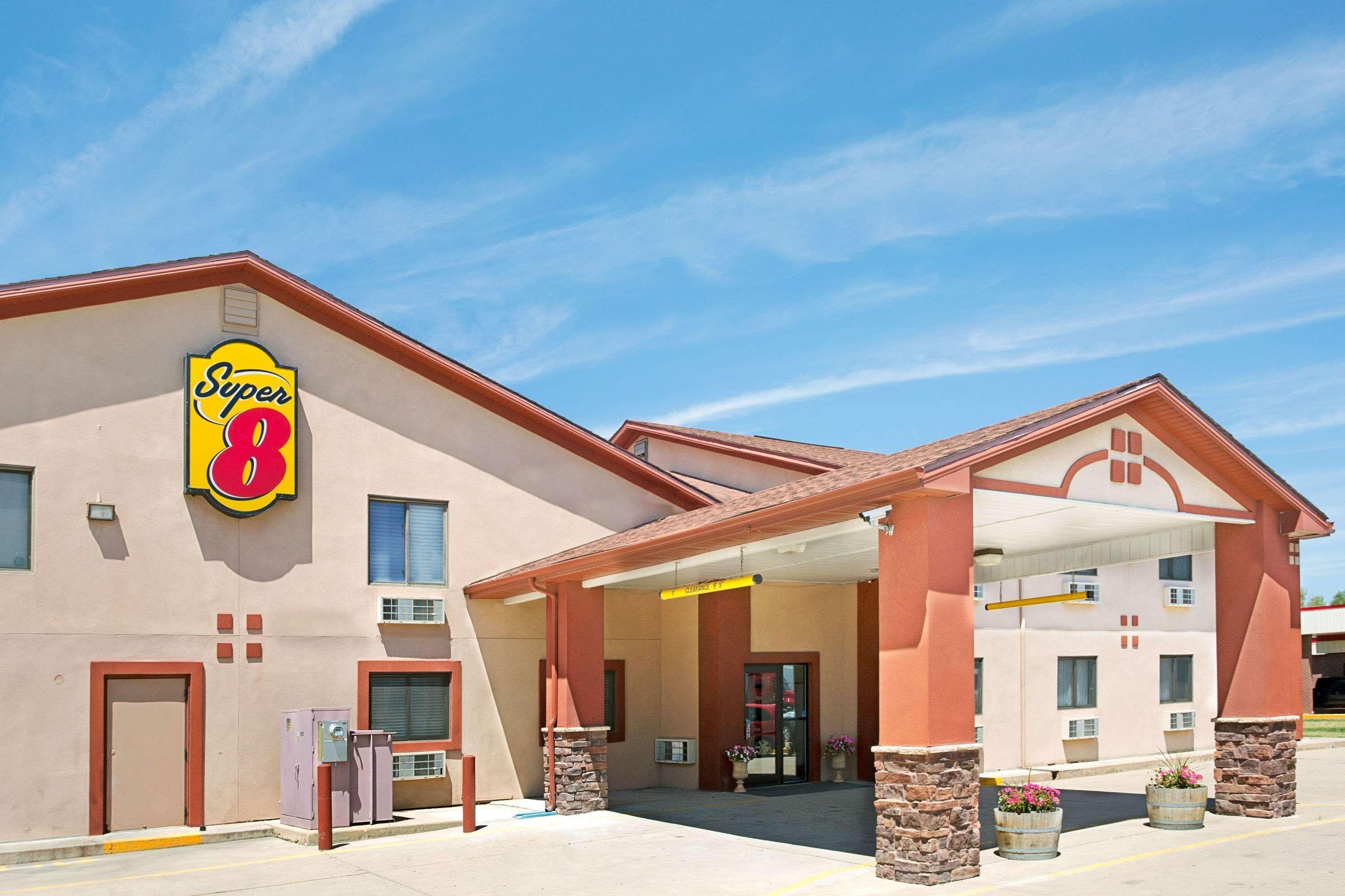 Super 8 By Wyndham Longmont/Del Camino Hotel Екстериор снимка