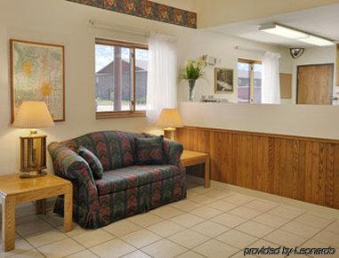 Super 8 By Wyndham Longmont/Del Camino Hotel Интериор снимка