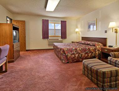 Super 8 By Wyndham Longmont/Del Camino Hotel Стая снимка