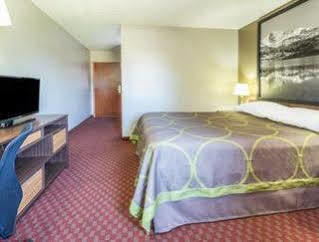 Super 8 By Wyndham Longmont/Del Camino Hotel Екстериор снимка